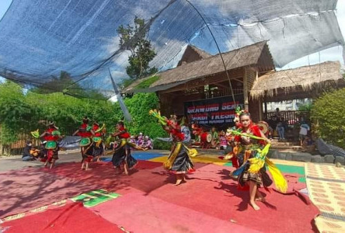 Anggota Komunitas Srawung Seni Asal Jatim Pentas di Magelang, Jumlahnya Wow!