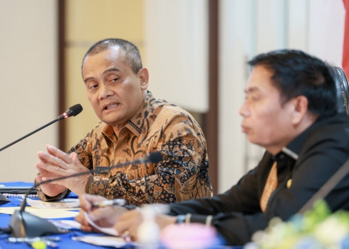 Siap-Siap Mudik Lebaran 2026, Ahmad Luthfi Kebut Perbaikan 4.817 Jalan Berlubang di Jateng