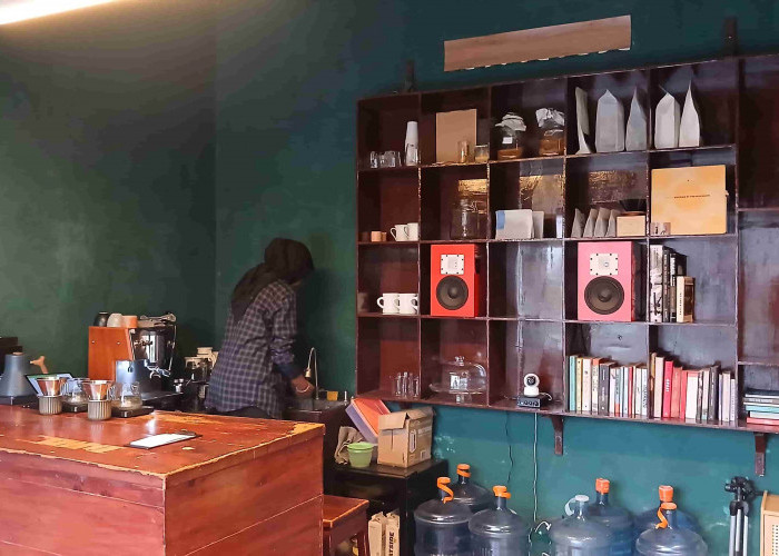 Pindah ke Lokasi Lebih Aksesibel, Suroto Kopi Kota Magelang Andalkan Filter Coffee Tanpa Gula