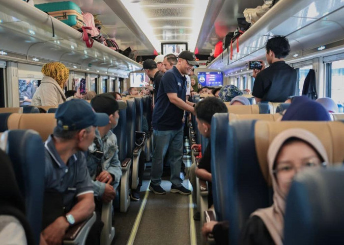 Lepas Mudik Gratis dengan Kereta Api, Ahmad Luthfi Fasilitasi Ratusan Pemudik Menuju Kampung Halaman