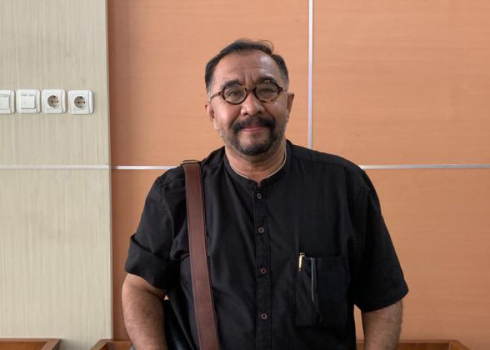 Anggota Dewan Sesalkan Maraknya Atribut Parpol Dipaku Pohon di Kota Magelang