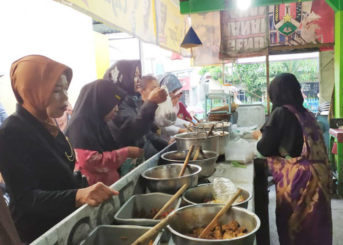 Pasar Cepit Magelang Bangkit Lagi, Ratusan Warga Berebut Jajanan Ludes dalam Beberapa Jam