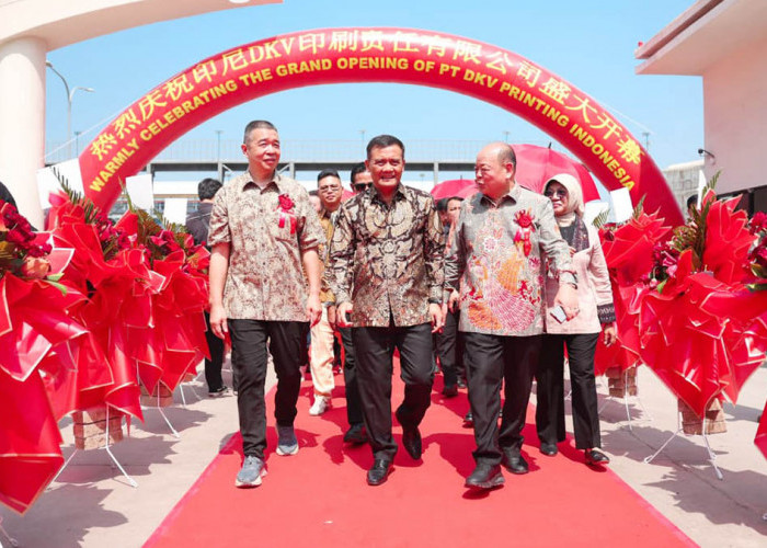 Investasi Ratusan Miliar Masuk Jateng, Gubernur Luthfi Resmikan Dua Pabrik Baru di Kendal
