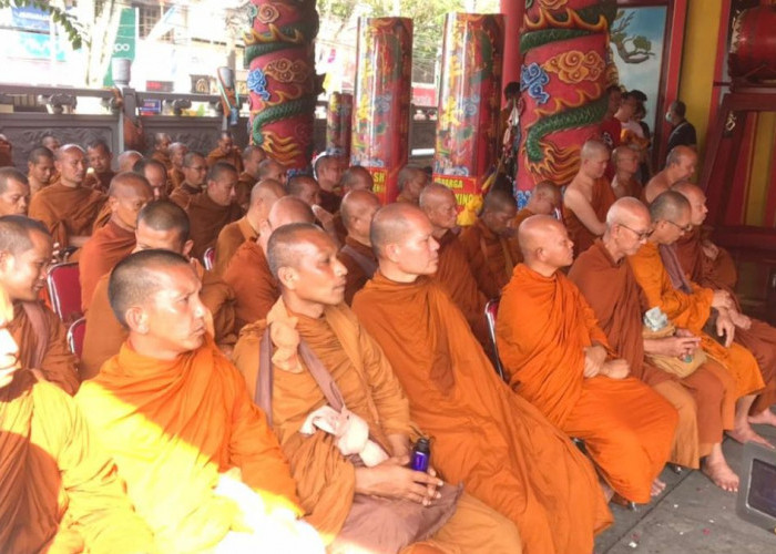 Bhikku Thudong Tiba di Kota Magelang, Masyarakat Beri Sambutan Hangat