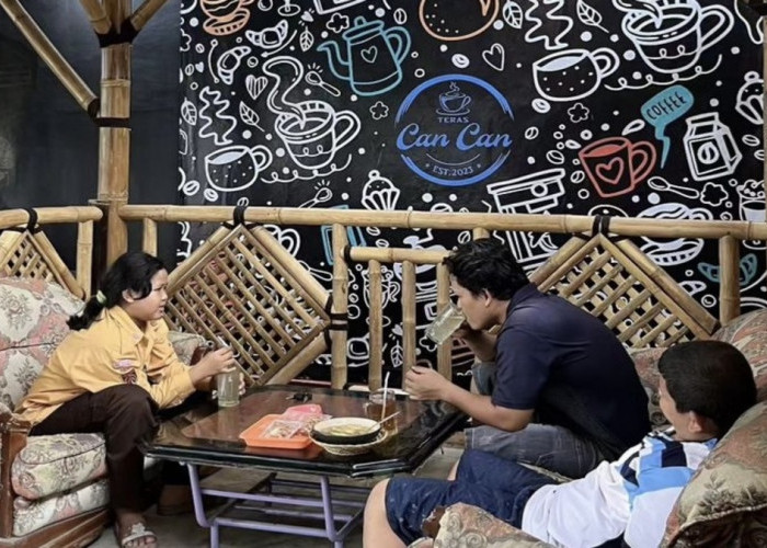 Seblak Teras Can Can Mungkid, Kulineran Homey dan Harga Rp10 Ribu Sudah Termasuk Minum untuk Hari Khusus