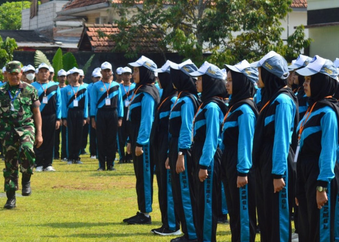 Siswa Kelas X SMK Negeri 2 Magelang Ikuti Kegiatan Pendidikan Karakter di Kodim