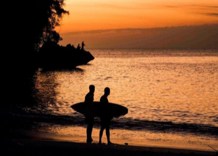 Rekomendasi 6 Pantai Populer di Bali untuk Menikmati Sunset di Momen Akhir Tahun Bersama Keluarga