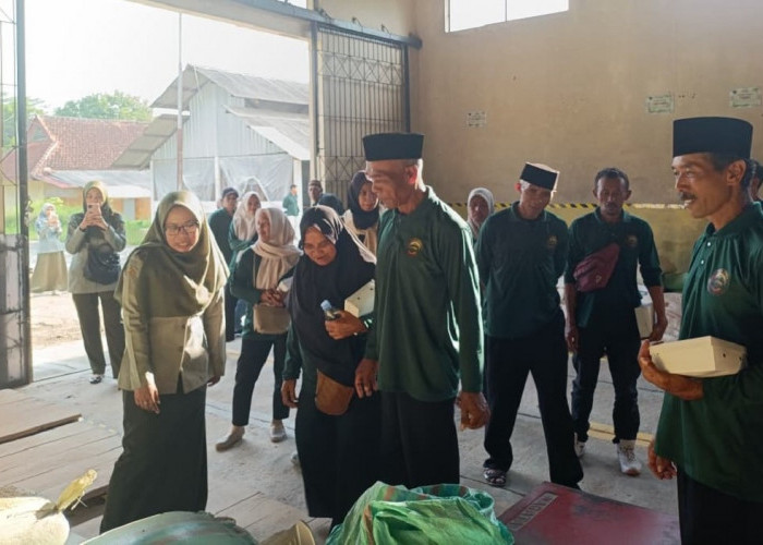 Dari Pakan hingga Limbah, Polbangtan Kementan Ajari Peternak Temanggung Kelola Ternak Modern
