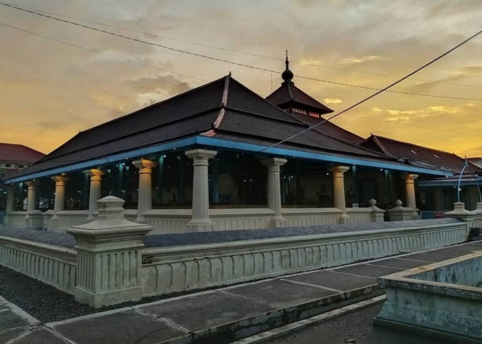 Masjid Agung Surakarta wisata religi dekat dengan Pasar Gede Solo