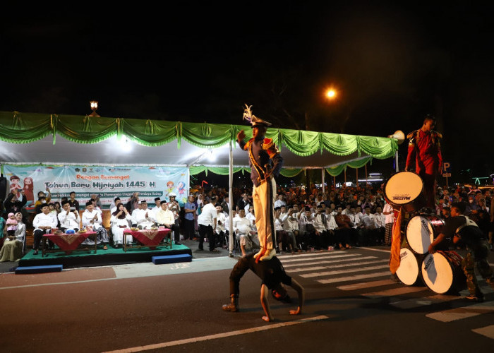 Sambut Tahun Baru Islam, Ribuan Warga Purworejo Turun ke Jalan