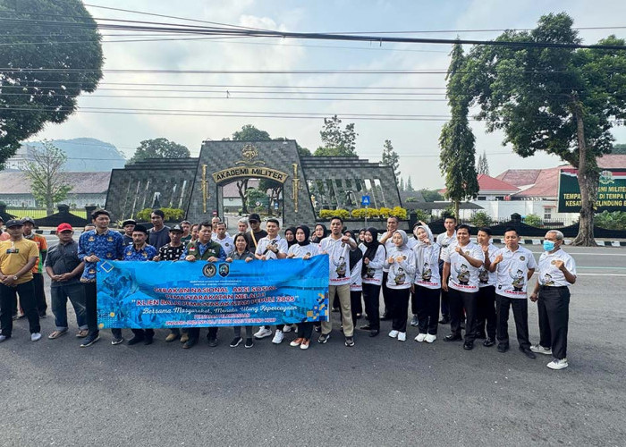 Bapas IIA Magelang Aksi Bersih Taman Makam Pahlawan, Wujudkan Kepedulian Sosial