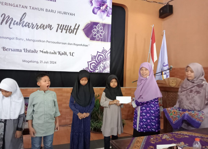 LAZ DKD dan PD Salimah Berikan Santunan untuk Anak Yatim