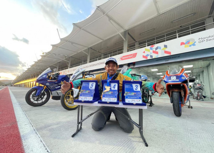 Pebalap Jateng Bawa Gelar Bergengsi bLU cRU Yamaha Sunday Race 2023 di Mandalika