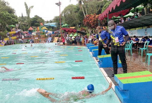 435 Atlet Jateng-Jatim Ramaikan Fun Swimming TKL Ecopark 2022 di Kota Magelang 