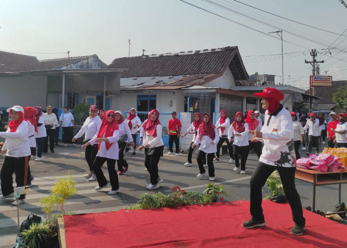 300 Srikandi Pakem Kota Magelang Ikuti Senam Sehat Bersama Joko Budiyono