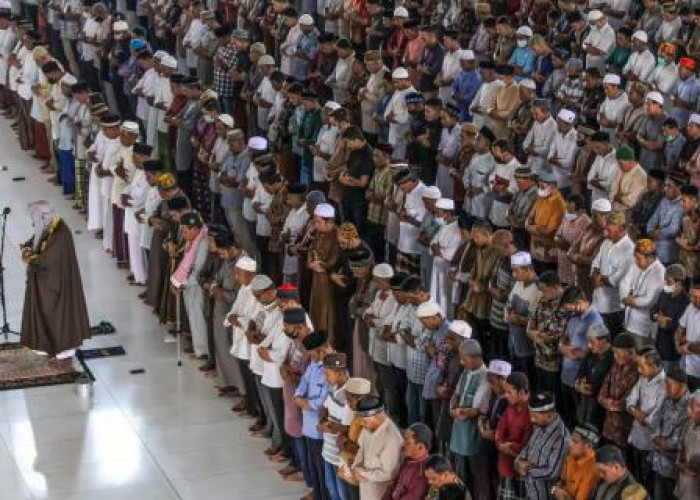 Tidak Ada Anjuran Khusus Membaca Surat al-Jumuah Kecuali Bagi Imam Shalat Jumat