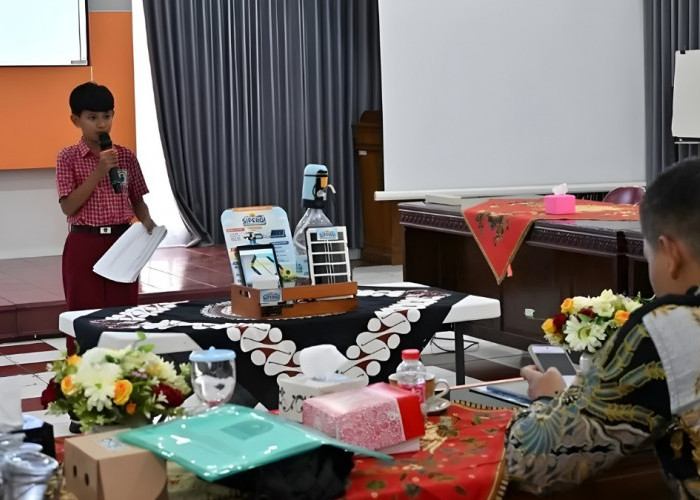 Bikin Takjub! Siswa SD di Magelang Ciptakan Pompa Galon Tenaga Surya di Ajang Krenova 2026
