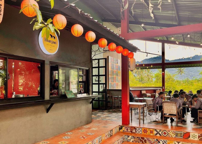 Lagi Viral! Limanjawi Cafe and Art House di Borobudur yang Menyajikan Kafe dengan Galeri Seni Sekaligus