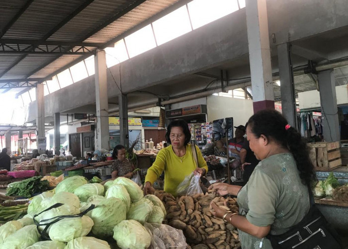 Tidak Hanya di Pasar Muntilan, Pedagang di Pasar Rejowinangun Kota Magelang Keluhkan Harga Sayuran