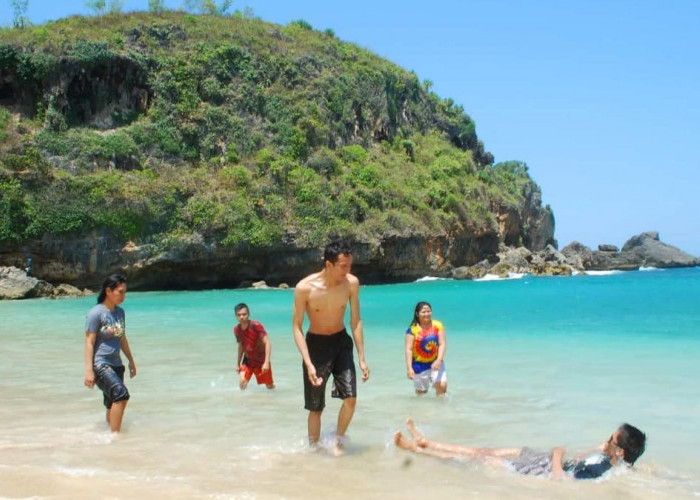 Intip Keindahan Pantai Ngrenehan Gunungkidul Yang Tak Kalah Cantik Dengan Pantai Di Bali!