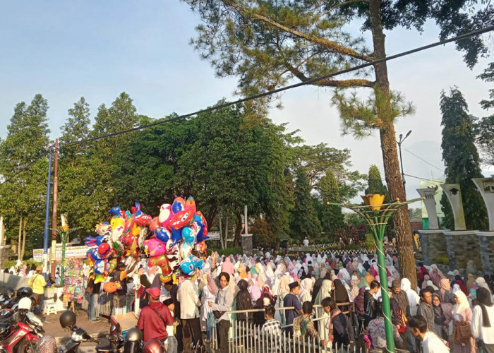 Shalat Id Warga Muhammadiyah di Taman A Yani Kota Magelang Berlangsung Lancar