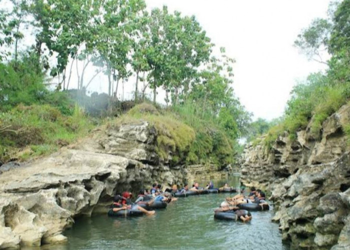 Momen Seru Wisata River Tubing Sungai Oyo, Surga Tersembunyi di Yogyakarta yang Indah dan Bikin Terkesima 