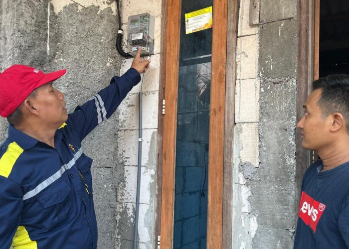 Pemprov Jateng Salurkan 1.000 Sambungan Listrik Gratis untuk Warga Kurang Mampu
