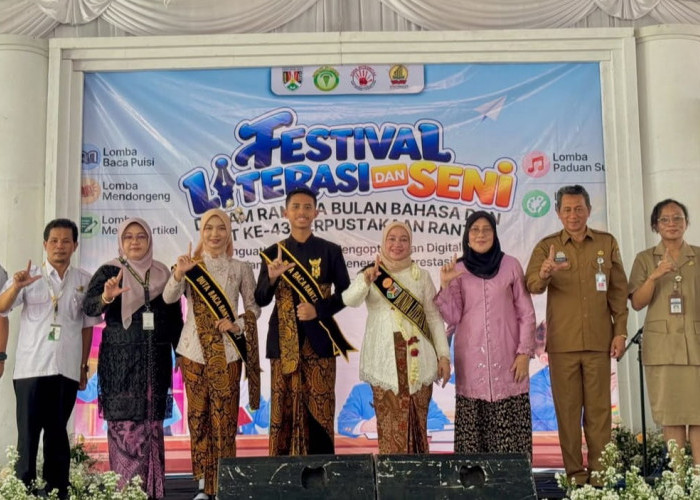 Dongkrak Indeks Literasi Kota, SMPN 1 Magelang Unjuk Gigi di Festival Literasi dan Seni