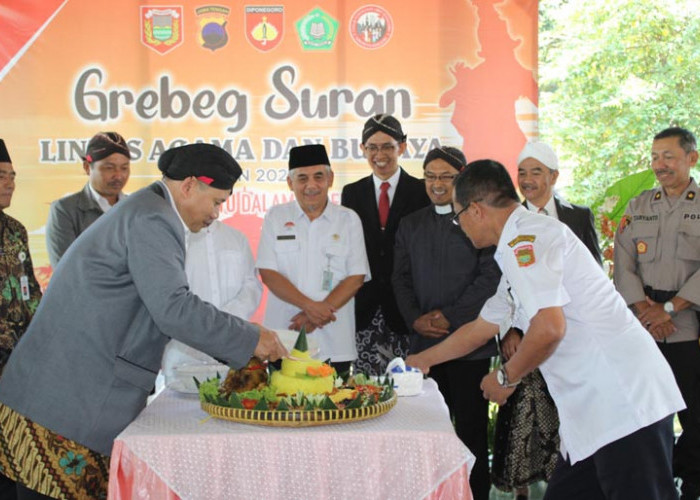 Grebeg Suran Lintas Agama dan Budaya Sarana Perekat Umat