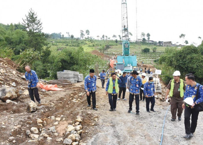 Sudah Akhir Tahun, Progres Pembangunan Jembatan Keseneng di Wonosobo Masih Rendah