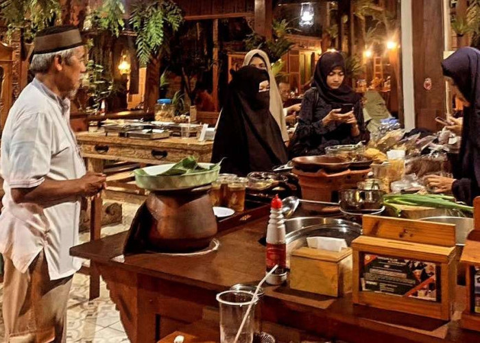 Soto Veteran, Resto Berkonsep Syariah di Solo, Netizen: The Real Jualan Sambil Berdakwah!