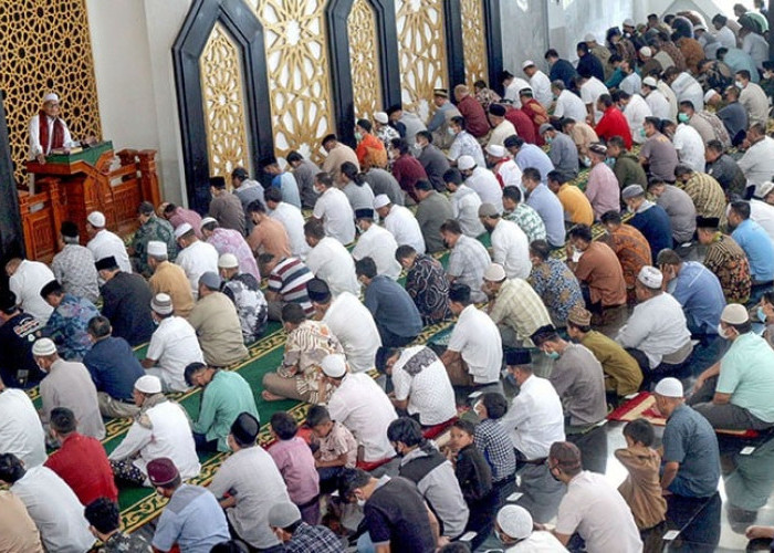 Beberapa Pelanggaran Shalat Jumat yang Harus Dihindari