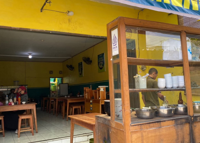 Mie Goceng Magelang Tawarkan Seporsi Mie Rp5 Ribu dengan Pilihan Topping Bervariasi
