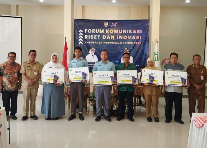 Peringati Hari Guru Nasional, SMK Negeri 3 Magelang Gaungkan Semangat 'Guru Hebat, Indonesia Kuat'