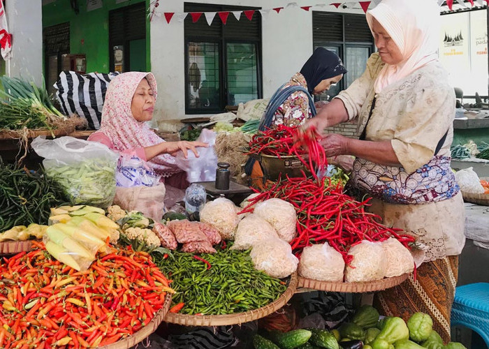 Stok Menipis, Harga Cabai Rawit Merah di Pasar Rejowinangun Kota Magelang Tembus Rp45 Ribu