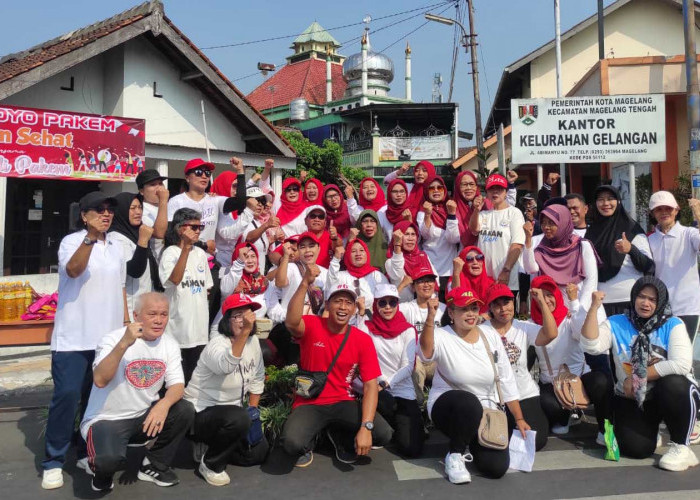 Foto bersama Srikandi Pakem bersama Sekda Kota Magelang 2018-2023 Joko Budiyono