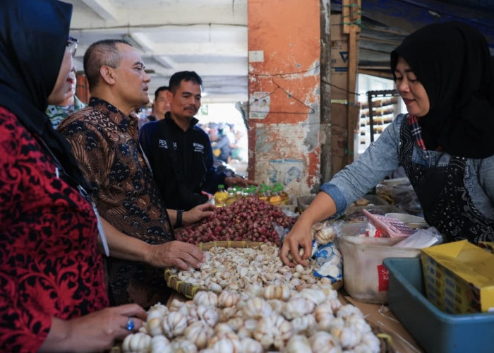 Blusukan Pasar Projo, Ahmad Luthfi Kaget Harga Cabai Naik, Langsung Instruksikan Langkah Ini!