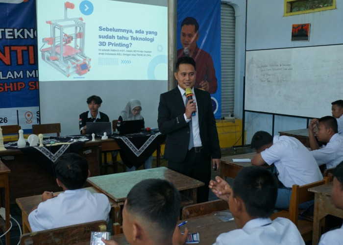 Siswa SMK di Grabag Belajar 3D Printing untuk Merintis Usaha Berbasis Teknologi