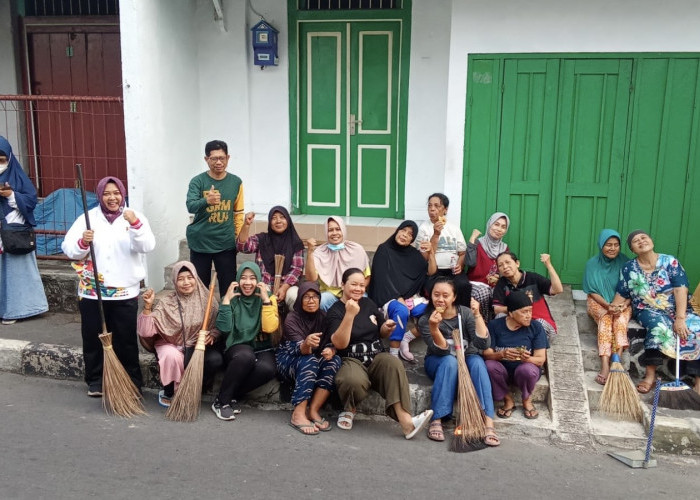 Warga Paten Jurang Gelar Kerja Bakti Massal, Anggota DPRD Kota Magelang Ikut Terlibat