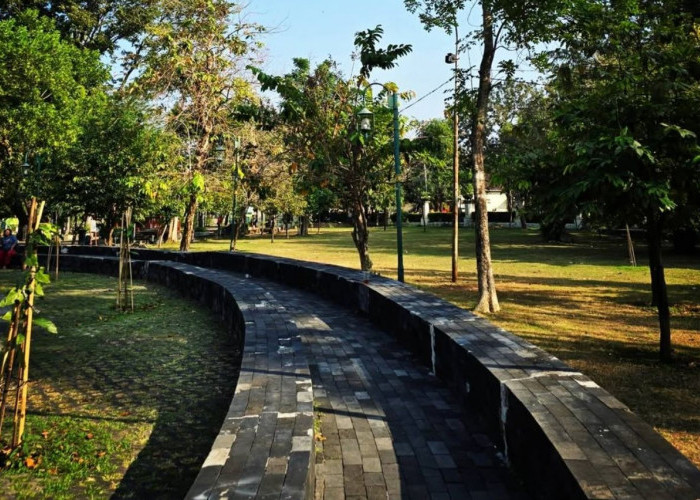 Taman Monumen 45 Banjarsari tempat liburan gratis di Solo