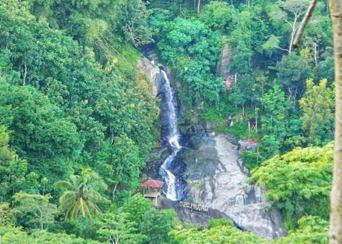 Keindahan Curug Watu Ploso, Rekomendasi Wisata Curug Dekat Candi Borobudur buat Liburan Tahun Baru