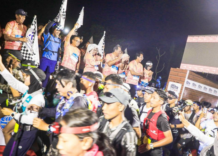 Tembus Gua Purba, 1.500 Pelari Taklukkan Kebumen Geopark Trail Run 2026