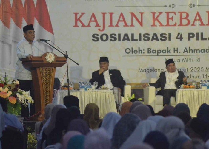 Ketua MPR Ahmad Muzani Hadiri Momentum Milad Ponpes Al Iman Muntilan