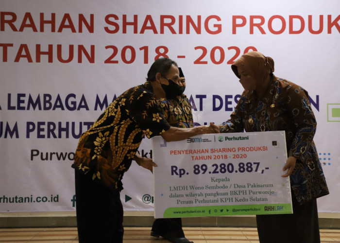  5 LMDH di Purworejo Terima Sharing Produksi Kayu dan Non Kayu dari Perhutani