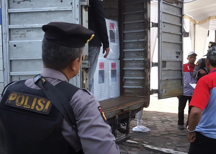 Logistik Pemilu di Kota Magelang Dikirim, Dapat Pengawalan Ketat Aparat Kepolisian