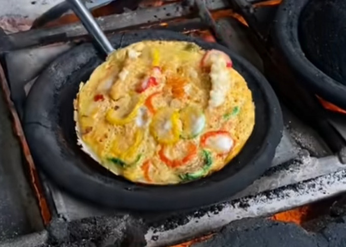 Surabi Campur Seblak Bikin Viral, Netizen Geleng-geleng Kepala