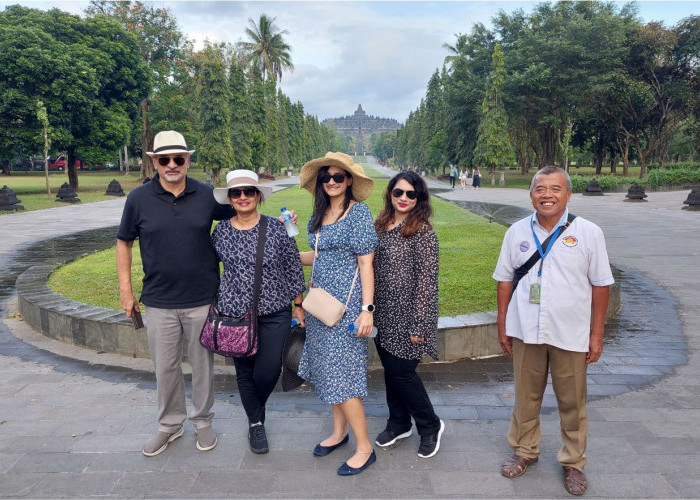 Sebagai Tour operator specialist dengan tim yang sangat berpengalaman, Borobudur Tours memberikan kepuasan layanan telah dirasakan langsung oleh wisatawan domes