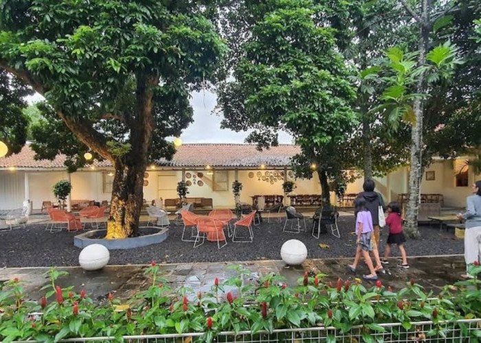 Another Hidden Gem Di Magelang, Cafe Prianti Gagarin Di Salam Dengan Suasananya Yang Syahdu Dan Estetik Abis