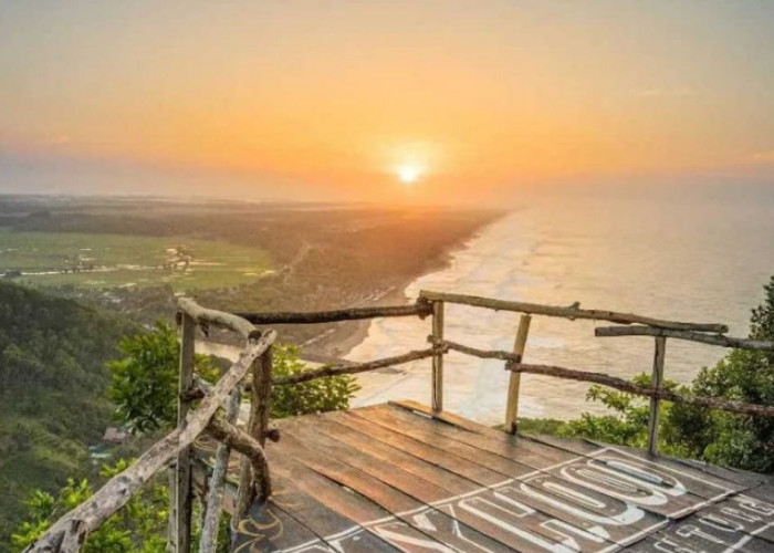 Modal 4 Ribu Aja Sudah Bisa Menikmati Pemandangan Laut Kebumen Dari Atas Bukit Hud!