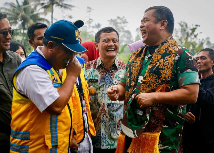 Brebes Panen Berlipat Berkat Irigasi, Petani Tadah Hujan Kini Tersenyum